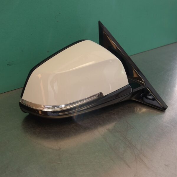 RIGHT DOOR MIRROR F32 (246) *51-07*