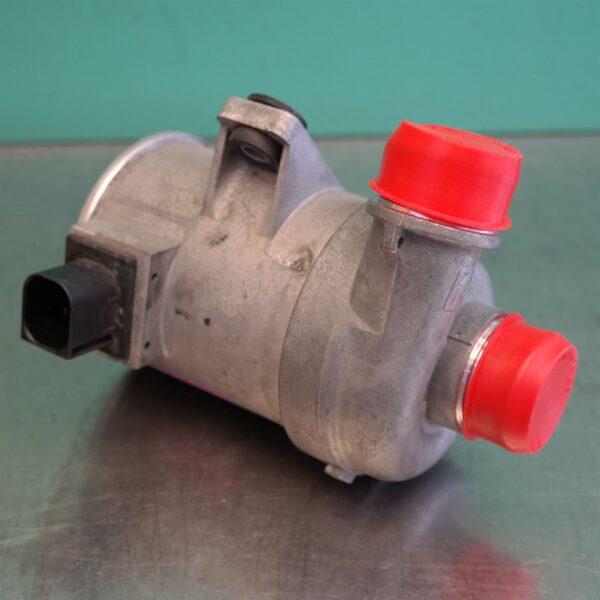 WATER PUMP F10 (089) *11-35*