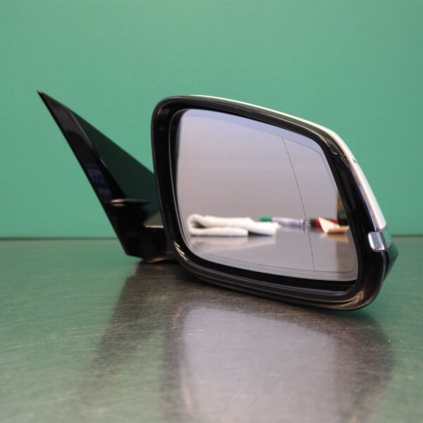 RIGHT DOOR MIRROR F32 (246) *51-07*