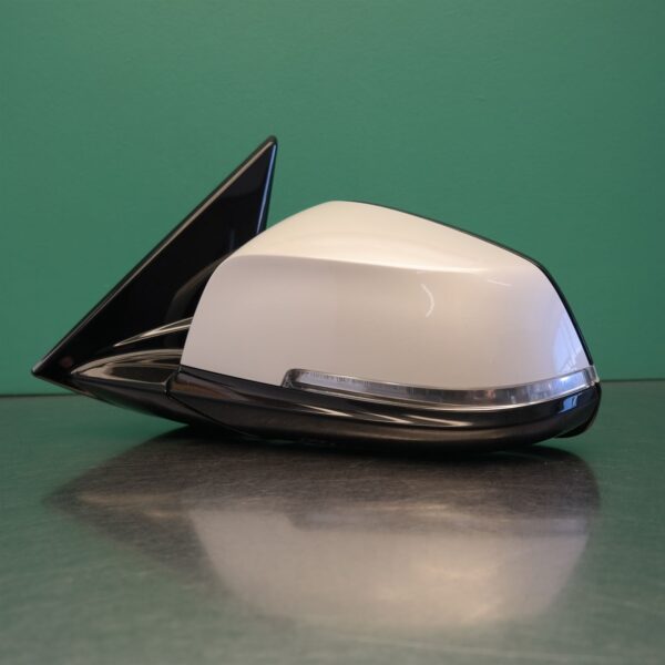 LEFT DOOR MIRROR E84 (197) *51-07