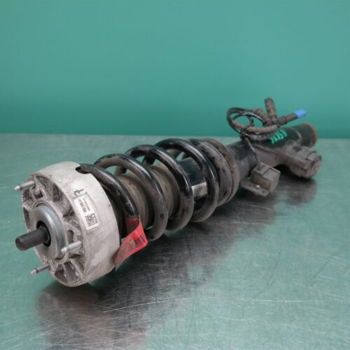 RIGHT FRONT STRUT F16 (084) *31-10*