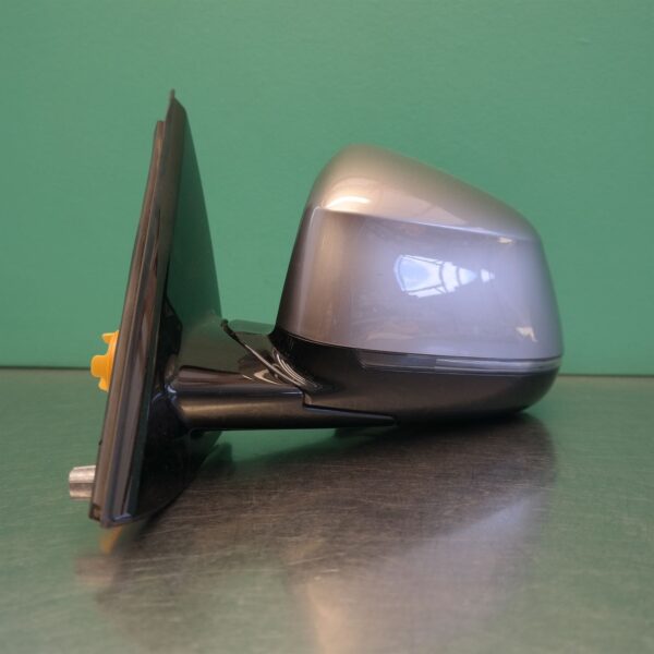 LEFT DOOR MIRROR F16 (239) *51-07*