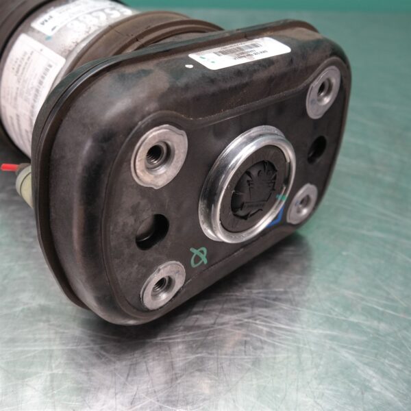 LEFT REAR STRUT G05 (047) *33-45*