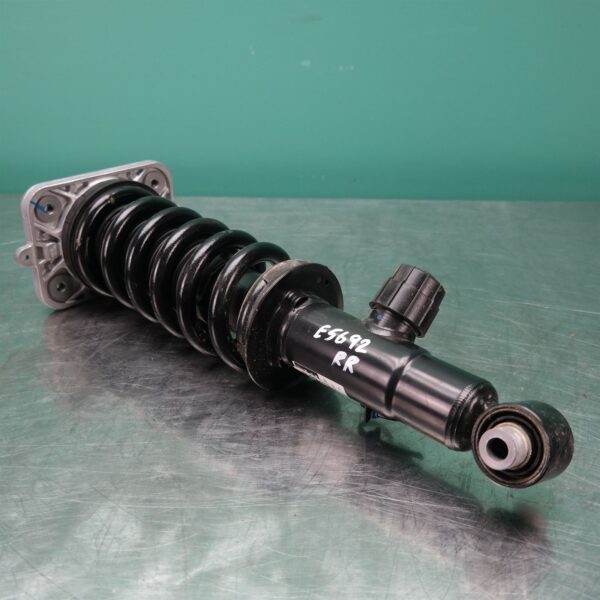 RIGHT REAR STRUT G05 (442) *33-45*