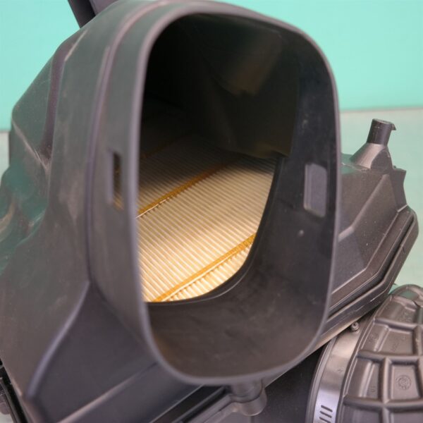 AIR CLEANER/BOX G05 (755) *13-20* 5-8 LH