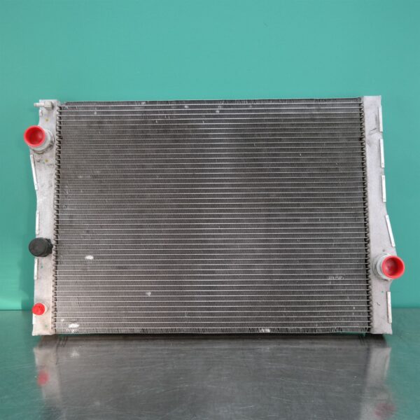 RADIATOR E70 (472) *17-05*