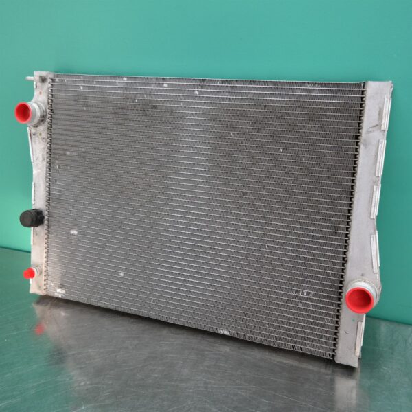 RADIATOR E70 (472) *17-05*
