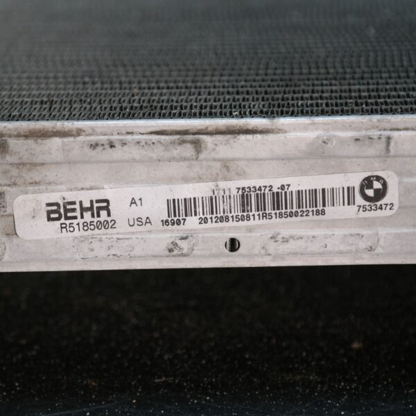 RADIATOR E70 (472) *17-05*