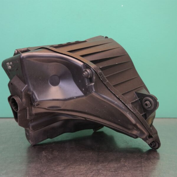 SAMSUNG CSC AIR CLEANER/BOX E87 (547) *13-20*