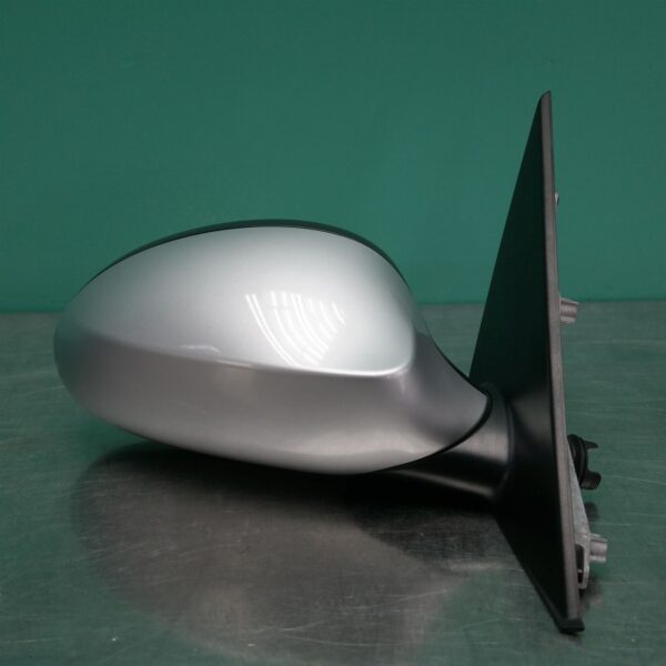 RIGHT DOOR MIRROR E87 (852) *51-07*