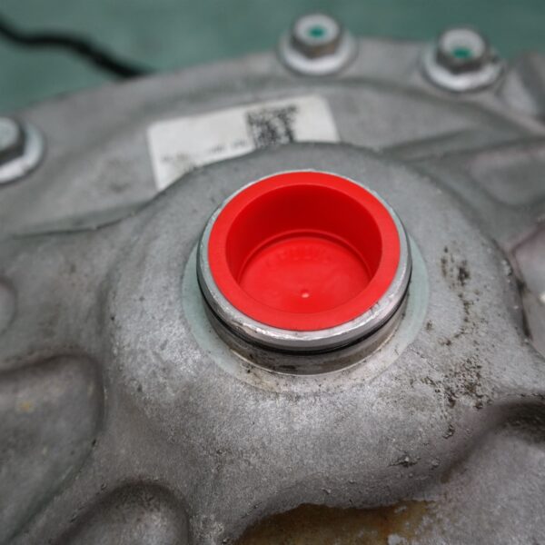 DIFFERENTIAL CENTRE E70 Front (004) *31-15* 4.44