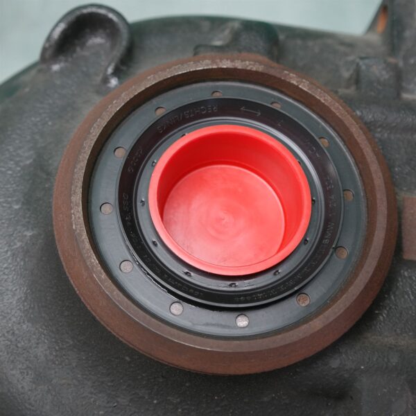 DIFFERENTIAL CENTRE F25 Rear (006) *33-05* 3.08 Ratio