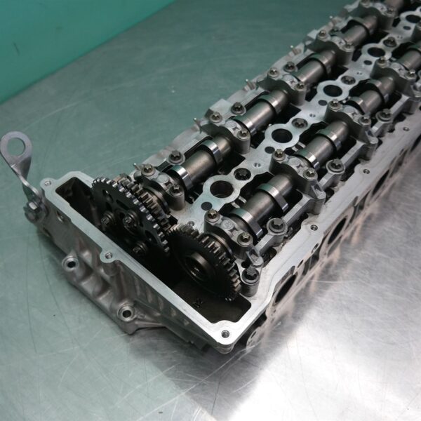 CYLINDER HEAD F16 (927) *11-15* D6