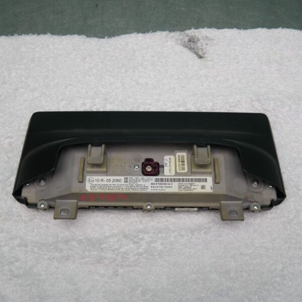 STEREO/HEAD UNIT F30 # Display Screen # 8.8 INCH (339) *65-45* touch