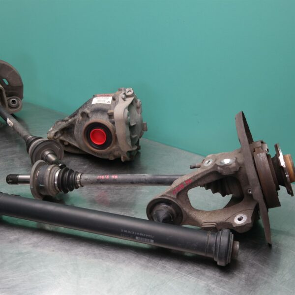 SAMSUNG CSC DIFFERENTIAL CENTRE E70 Rear (523) *33-05* 3.64 Towing