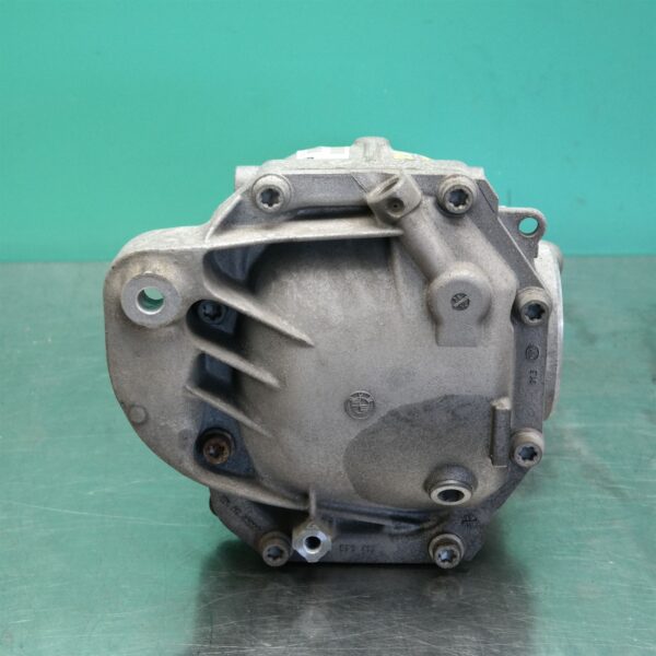 DIFFERENTIAL CENTRE F10 (825) *33-05*