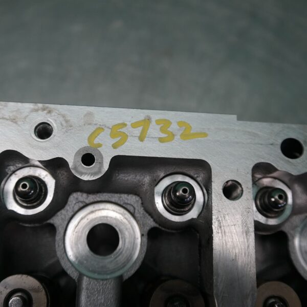 SAMSUNG CSC CYLINDER HEAD F25 (463) *11-15* D4