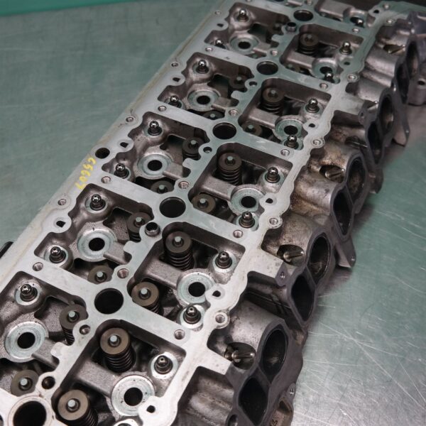 SAMSUNG CSC CYLINDER HEAD F15 (401) *11-15*