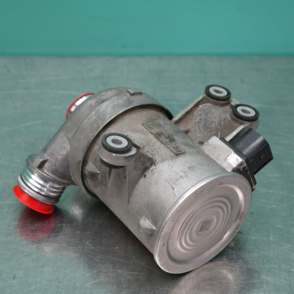 WATER PUMP F10 (090) *11-35*