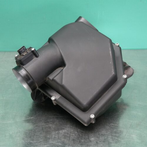 AIR CLEANER/BOX F30 (268) *13-20* M3 RH