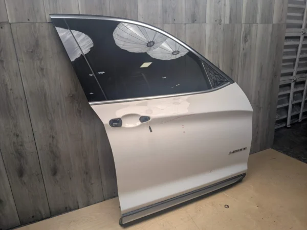 11-17 OEM BMW F25 X3 28 35 FRONT Right Passenger Door Shell Panel White 300