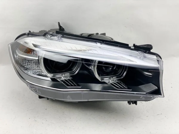 BMW X5 X6 M F15 F16 F85 F86 2014-2019 RIGHT HEADLIGHT