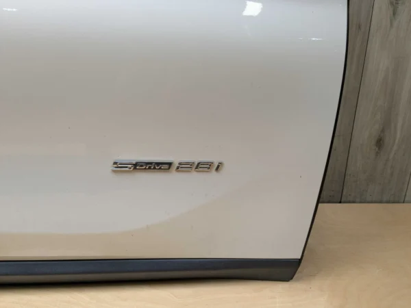 16-22 OEM BMW F48 X1 28i 28iX Front Right Passenger Door Shell Panel White A96