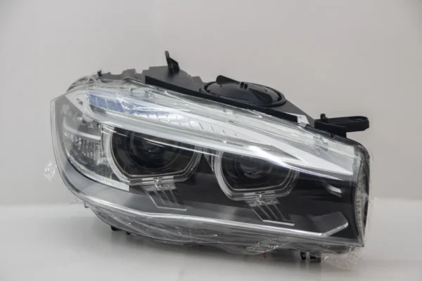 s-l960 (1) 2014-2018 BMW X5 X6 F15 Right Passenger Headlight Adaptive AFS Original OEM