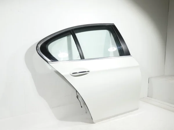 11-16 BMW F10 5 Series COMPLETE Door Rear Right Passenger (Alpine White 300) OEM