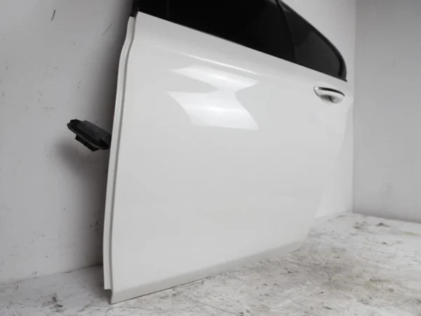 11-16 BMW F10 528i 535i 550i REAR LEFT DRIVER DOOR COMPLETE ALPINE WHITE 300