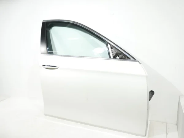 11-16 BMW F10 5 Series COMPLETE Door Front Right Passenger Alpine White 300 OEM