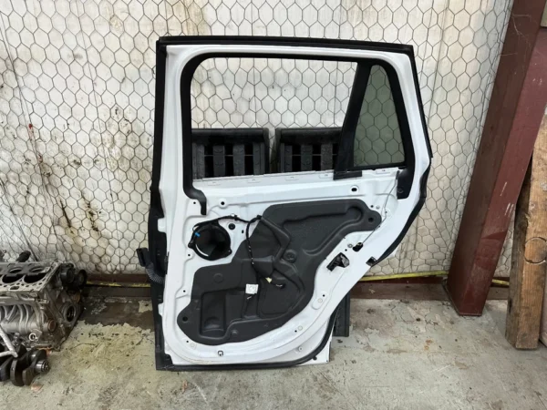 16-22 BMW X1 F48 REAR RIGHT PASSENGER SIDE DOOR SHELL White OEM