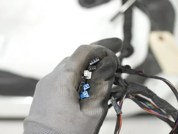 11-16 BMW F10 5 Series COMPLETE Door Front Right Passenger Alpine White 300 OEM