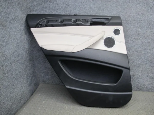 2008-2014 BMW E71 E72 X6 REAR DOOR PANEL W/ ROLLER SHADE & WINDOW FRAME SET