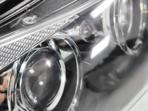 BMW JDM 325i 330i 328i 335i E90 E91 Sedan Front Headlights Lamp XENON HID