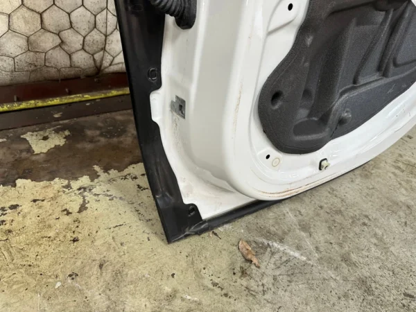 16-22 BMW X1 F48 REAR RIGHT PASSENGER SIDE DOOR SHELL White OEM