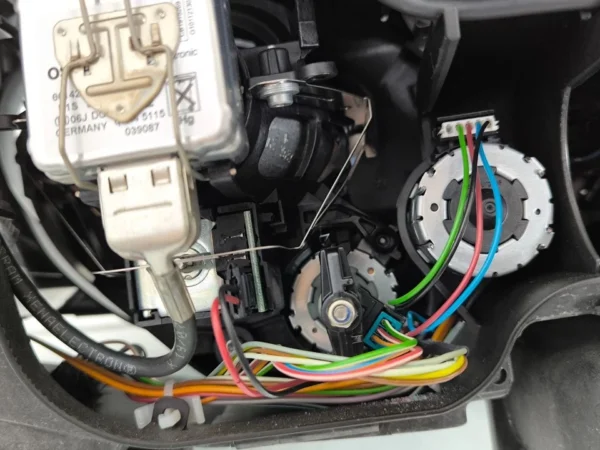 BMW 325i 330i 328i 335i E90 E91 Dynamic XENON HID Sedan Front Headlight Lamp AFS