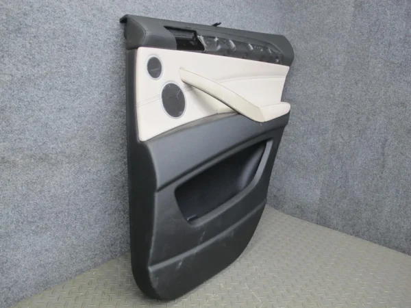 2008-2014 BMW E71 E72 X6 REAR DOOR PANEL W/ ROLLER SHADE & WINDOW FRAME SET