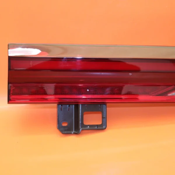 BMW X6 TAIL LIGHT TAIL GATE LEFT DRIVER LED 2019 2020 2021 2022 2023 63217932347