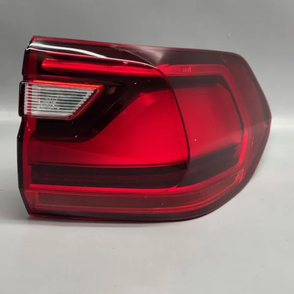 BMW X7 TAIL LIGHT RIGHT RIGHT PASSENGER 2019 2020 2021 2022 LED OEM 45A164A804