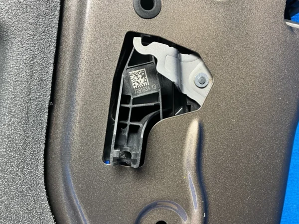 2016 - 2022 BMW X1 F48 FRONT RIGHT PASSENGER SIDE DOOR SHELL PANEL BROWN OEM