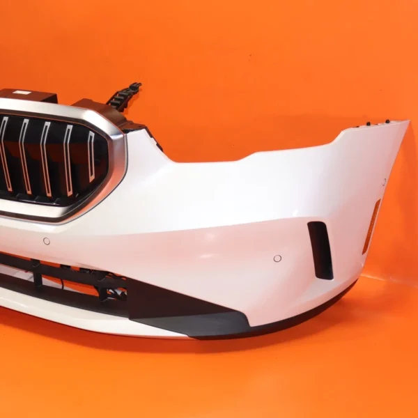BMW 530 540 FRONT BUMPER 2024 2025 2026 51115A6A3C5 MINERAL WHITE 5 SEIRES OEM