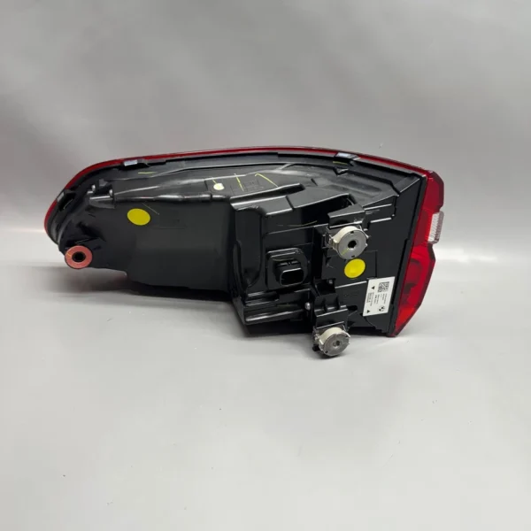 BMW X7 TAIL LIGHT RIGHT RIGHT PASSENGER 2019 2020 2021 2022 LED OEM 45A164A804