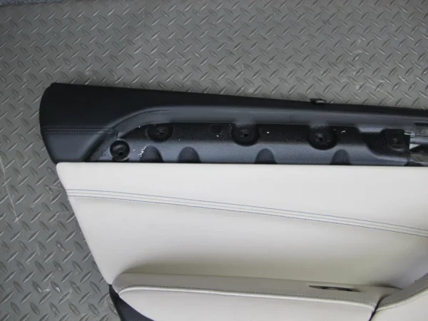 2008-2014 BMW E71 E72 X6 REAR DOOR PANEL W/ ROLLER SHADE & WINDOW FRAME SET