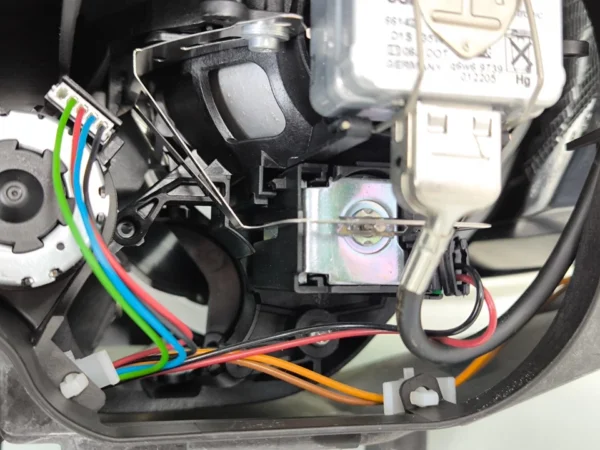 BMW JDM 325i 330i 328i 335i E90 E91 Sedan Front Headlights Lamp XENON HID