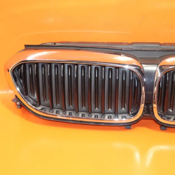 s-l960 BMW 540 530 GRILLE AIR SHUTTER 2017 2018 2019 2020 2021 2022 51747497279 OEM