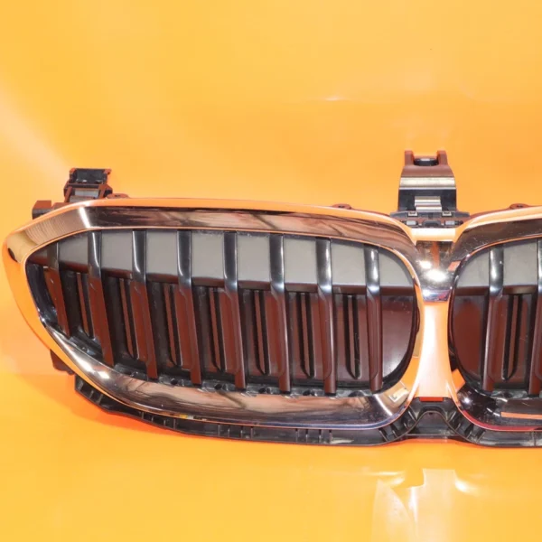 BMW 330 RADIATOR AIR SHUTTER GRILLE 2019 2020 2021 2022 51745A22C61 OEM