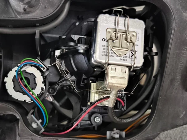 s-l960 (22) BMW 3 Series E90 E91 XENON HID Headlights Head Lights Lamp 1 Pairs 2005-08 OEM