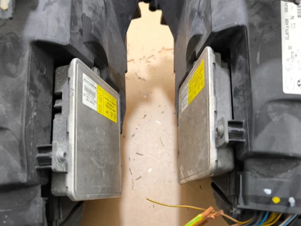 2006-08 JDM BMW 325i 330i 328i 335i Sedan Headlights XENON HID E90 E91 Lamp OEM