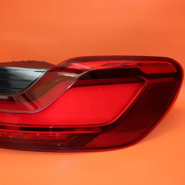 BMW X4 TAIL LIGHT RIGHT PASSENGER 2019 2020 2021 2022 2023 2024 63217409398 OEM